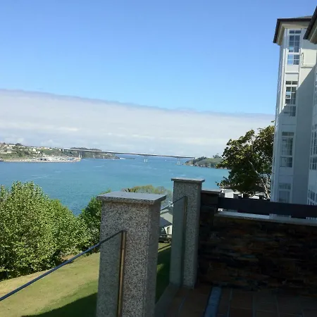 Apartamento Con Gran Terraza 아파트 카스트로폴